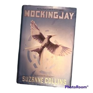 ✨4 For $20✨The Hunger Games: Mockingjay